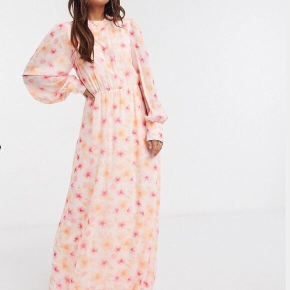 VILA Dresses & Skirts - ⭐️⭐️HOST PICK⭐️⭐️ VILA maxi dress with balloon sleeves in pink coral